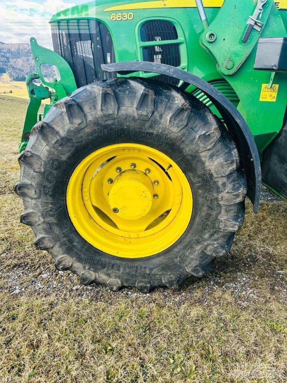 John Deere 6630 Трактори