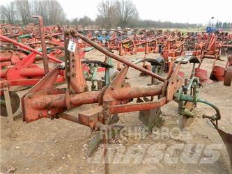 Kverneland 3 Стандартни плугове