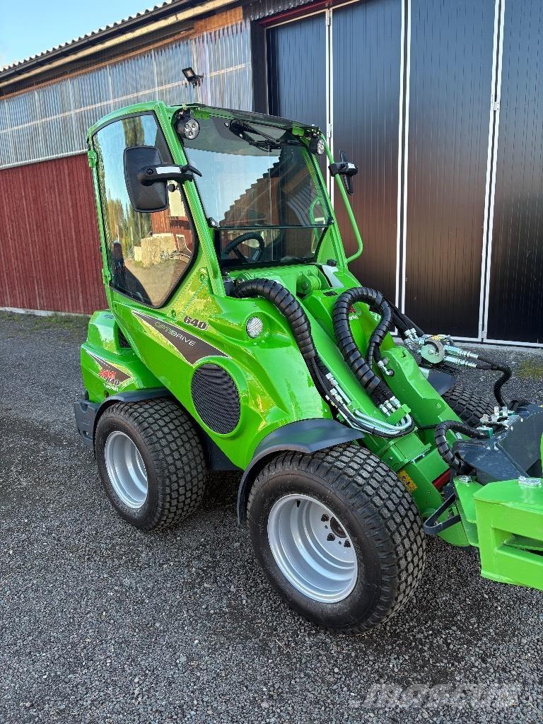 Avant 640 i Многофункционални товарачи