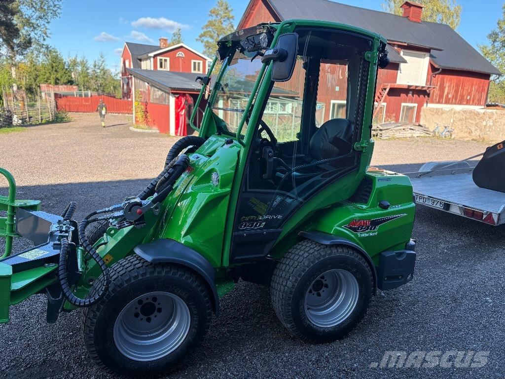 Avant 640 i Многофункционални товарачи