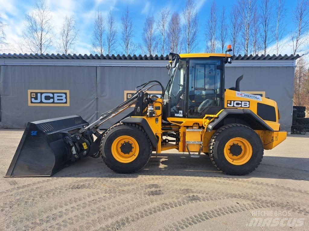 JCB 413 Колесни товарачи