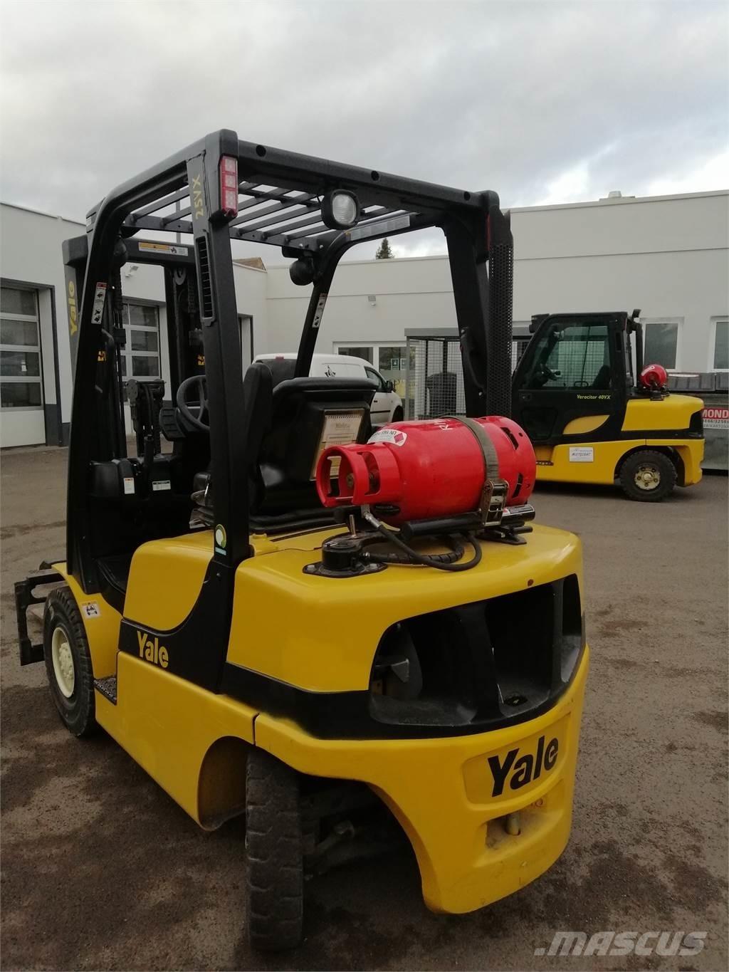 Yale GLP25VX-V Камиони с АГУ