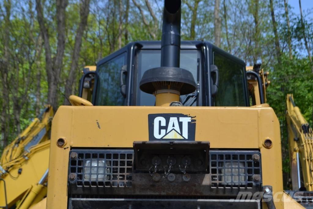 CAT D 6 N LGP Верижни булдозери
