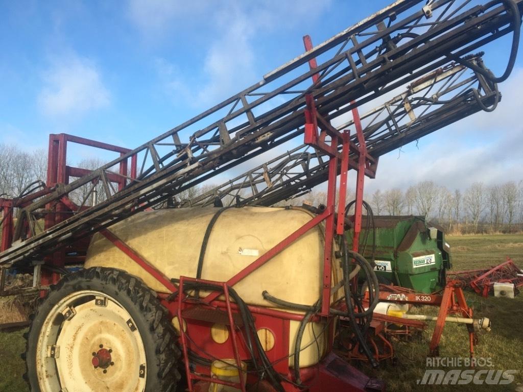 Hardi Trailersprøjte Прикачни пръскачки
