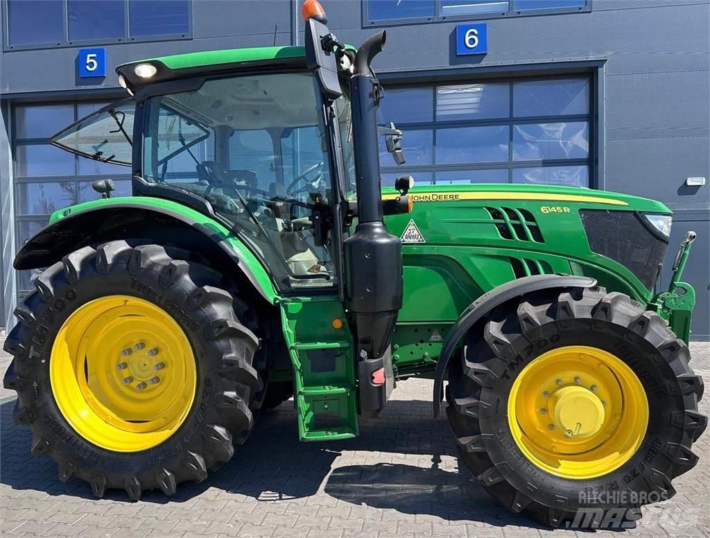 John Deere 6145R Трактори