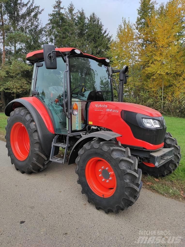 Kubota M4073 Трактори