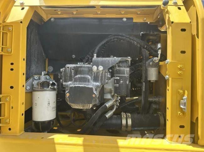 Komatsu PC 240-8 Верижен екскаватор