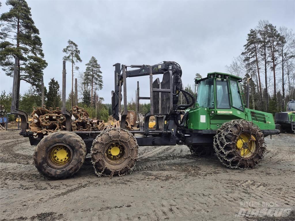 John Deere 1110D Форуардери