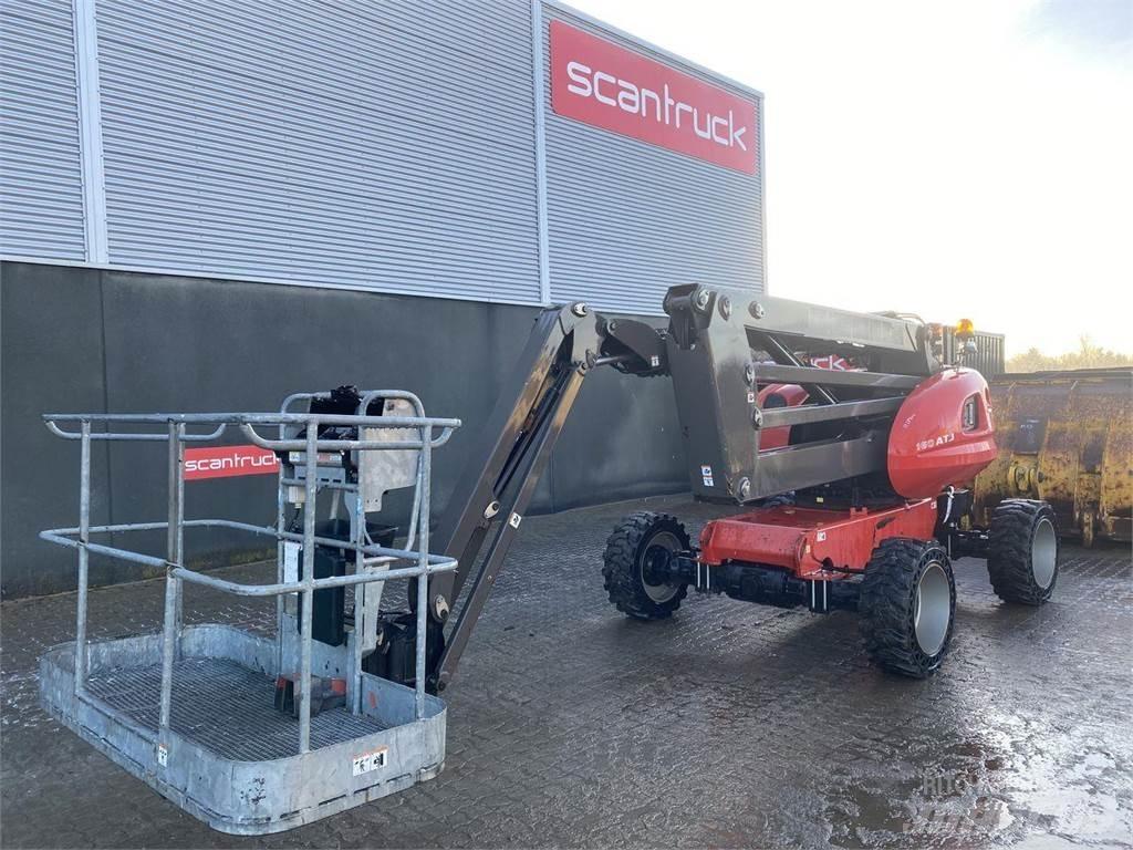 Manitou 160ATJ RC Съчленени стрелови подемници