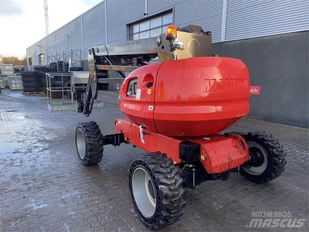Manitou 160ATJ RC Съчленени стрелови подемници