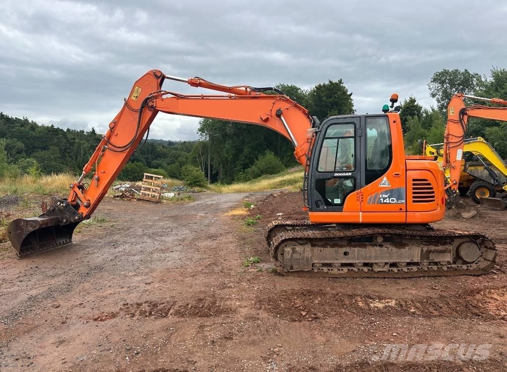 Doosan DX 140 LCR-3 Верижен екскаватор