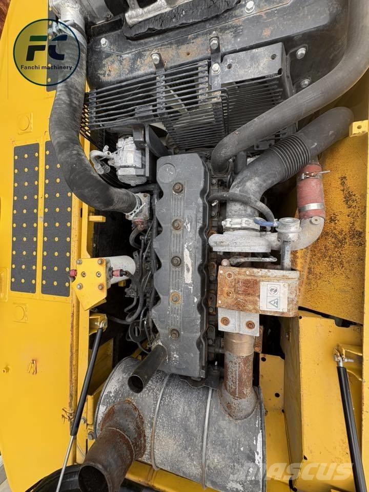 Komatsu PC 240 LC Верижен екскаватор