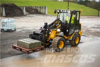 JCB 403 Мини товарачи
