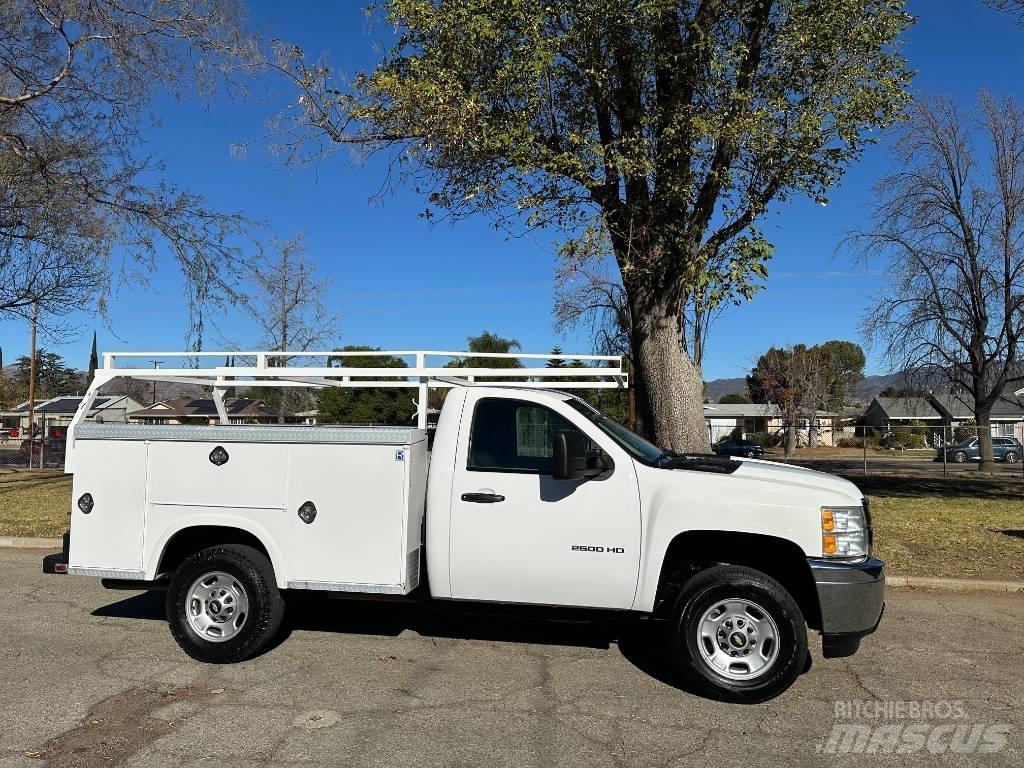 Chevrolet 2500 HD Пикапи