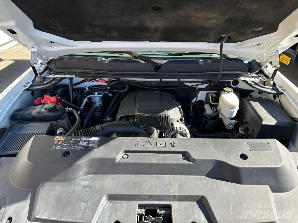 Chevrolet 2500 HD Пикапи