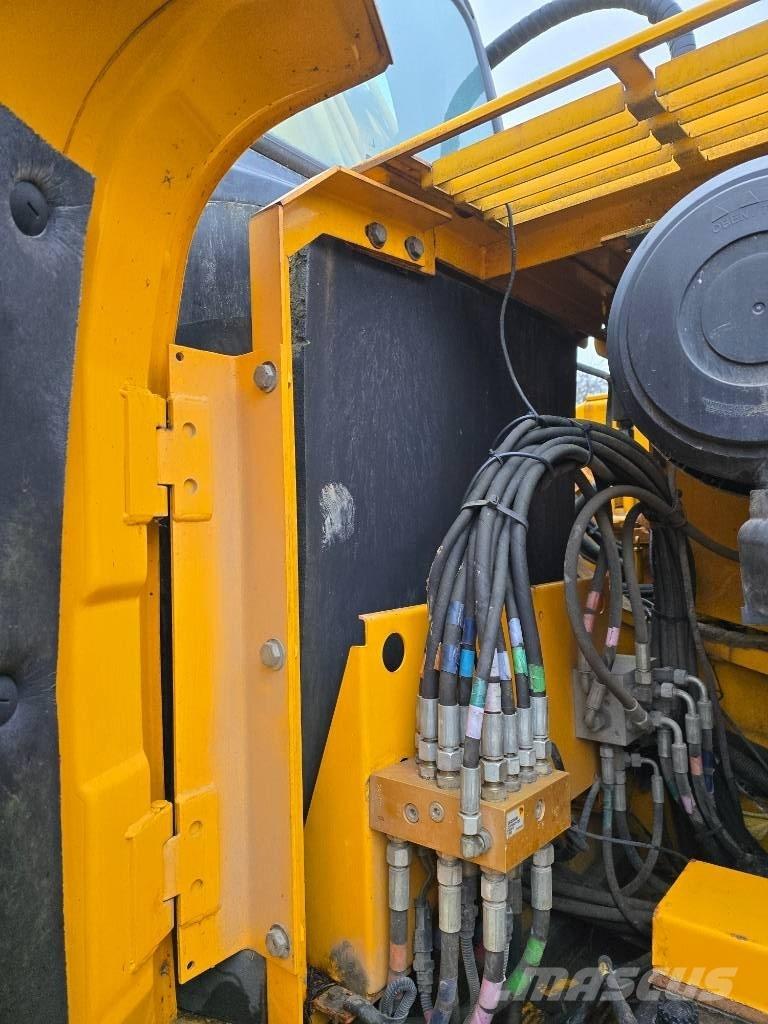 JCB JS 210 LC Верижен екскаватор