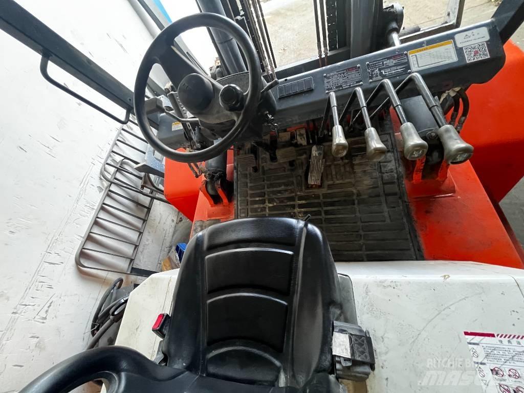 Heli K 100 Дизелови камиони