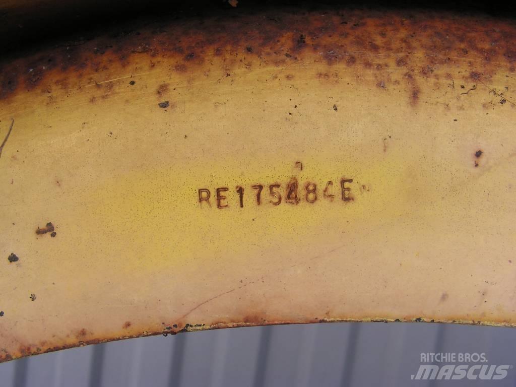 John Deere 8100 Колелета/Гуми