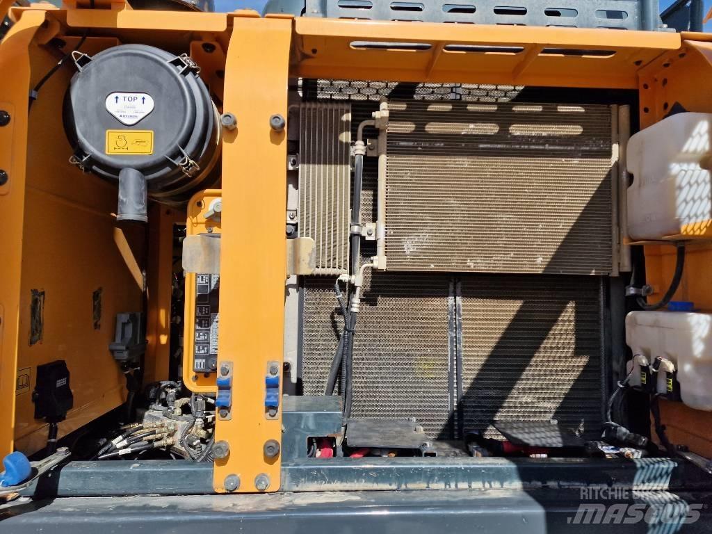 Hyundai HX 220 L Верижен екскаватор