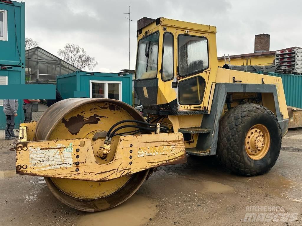 Bomag BW 213 D Еднобарабанни ролки
