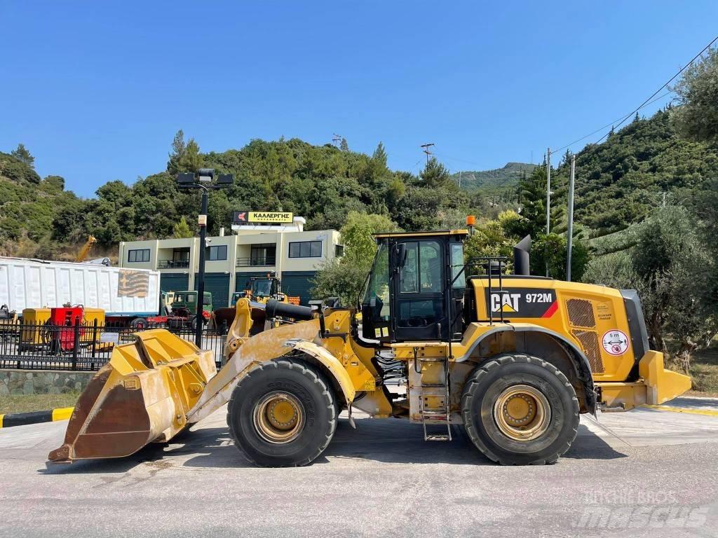 CAT 972M II Колесни товарачи