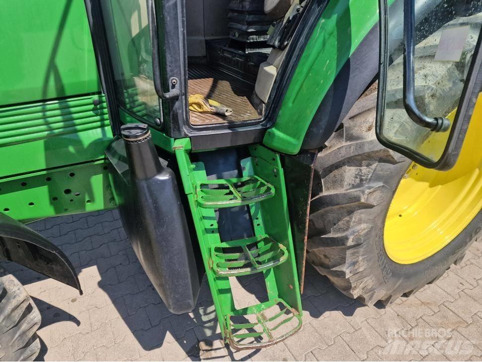 John Deere 6520 Трактори