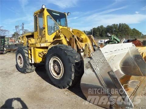 CAT 966 C Колесни товарачи