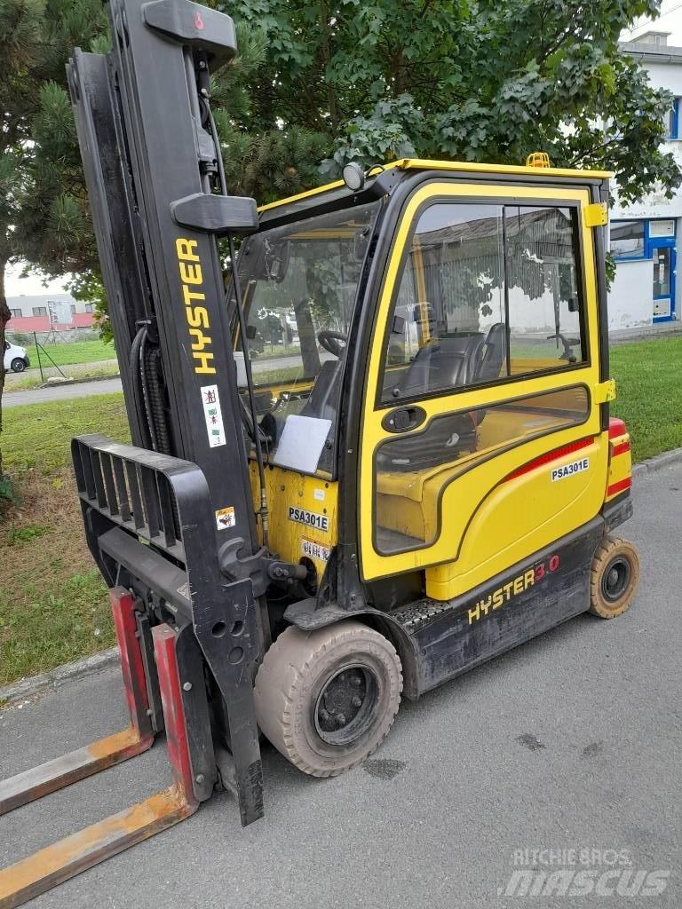 Hyster J3.0XN Електрически вилични кари-повдигачи