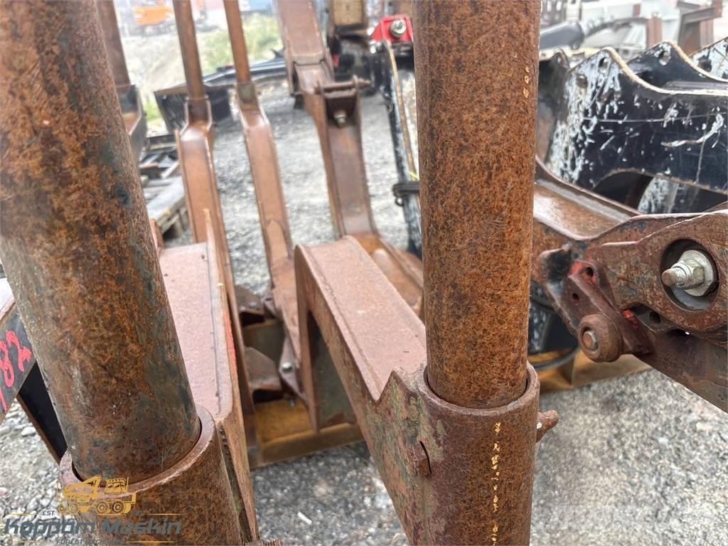 Valmet 840 Други компоненти
