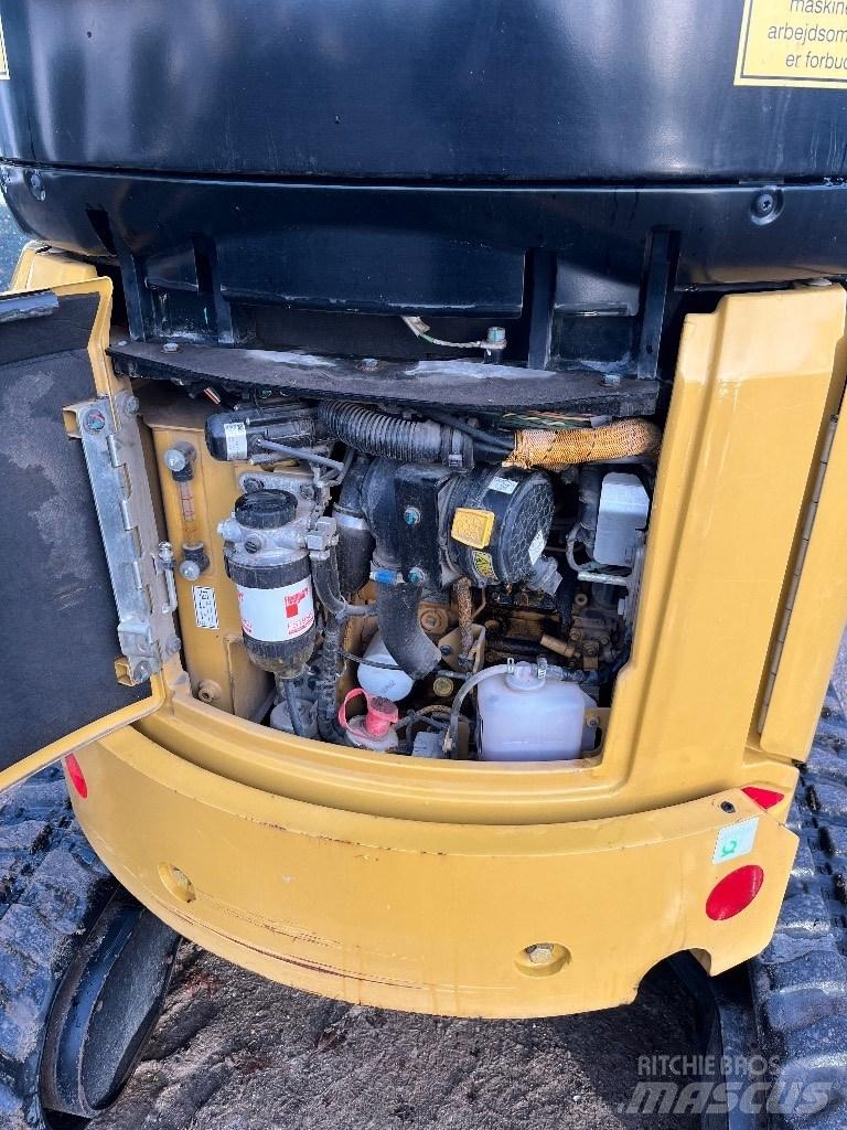 CAT 302 Мини екскаватори < 7 т