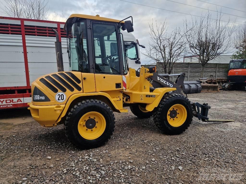 Volvo L 30 Колесни товарачи