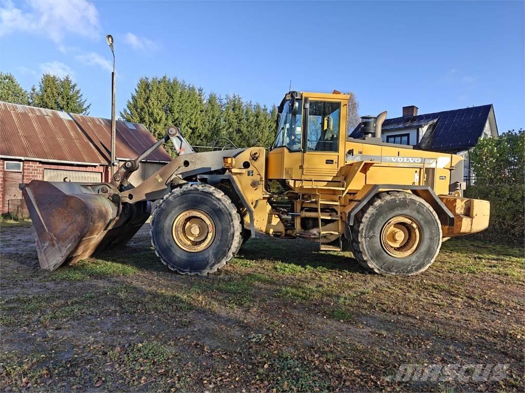 Volvo L180C Колесни товарачи