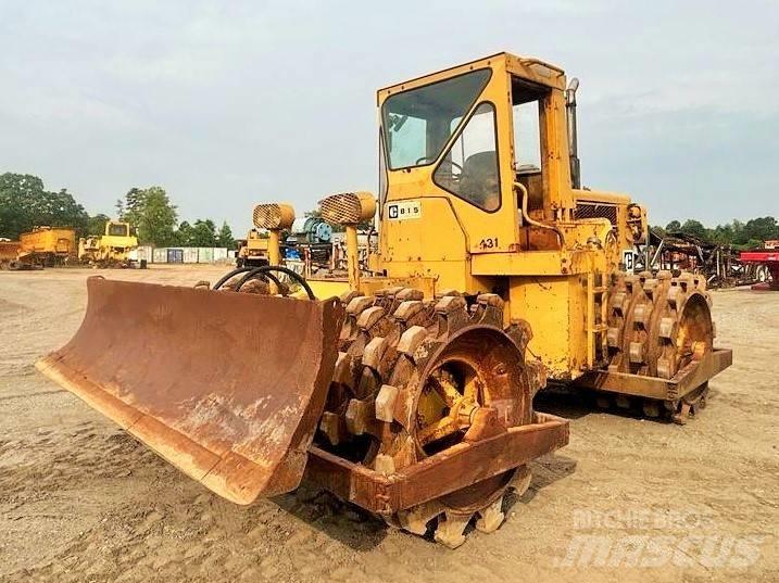 CAT 815 Уплътнители за почва
