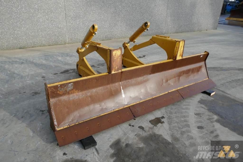 CAT Skidder blade Остриета