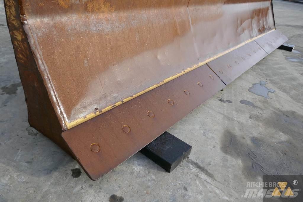 CAT Skidder blade Остриета