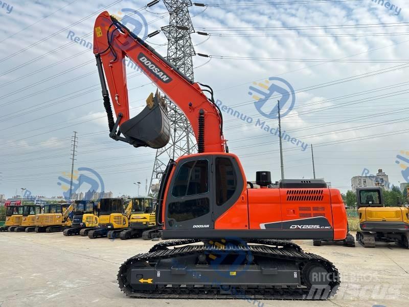 Doosan DX 225 LC-9C Верижен екскаватор