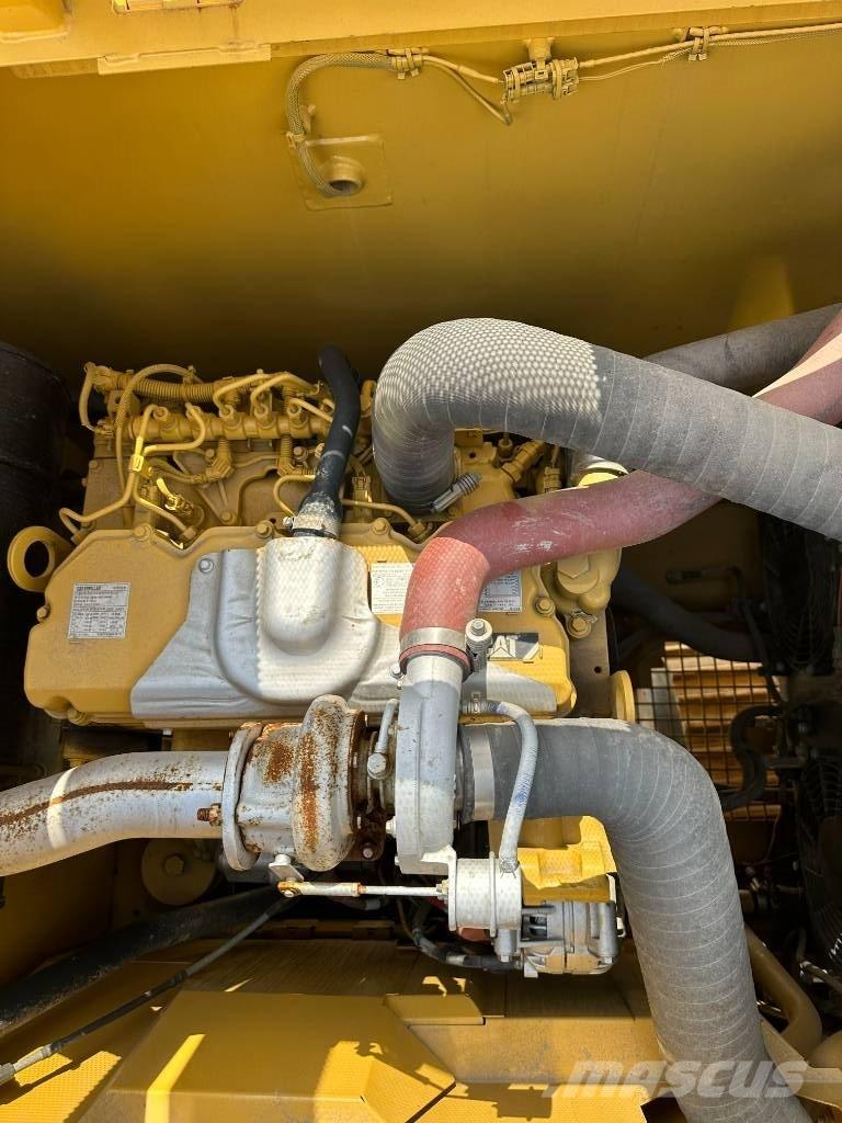 CAT CAT320GC Средни екскаватори 7т - 12т