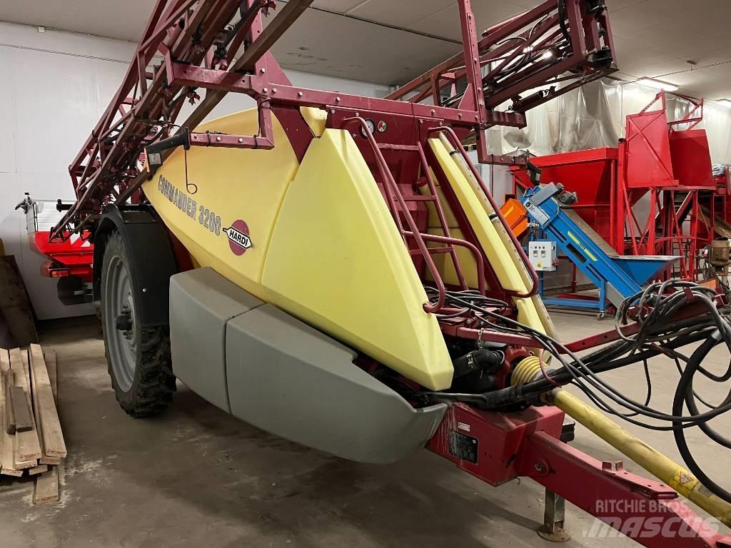 Hardi Commander 3200 Прикачни пръскачки

