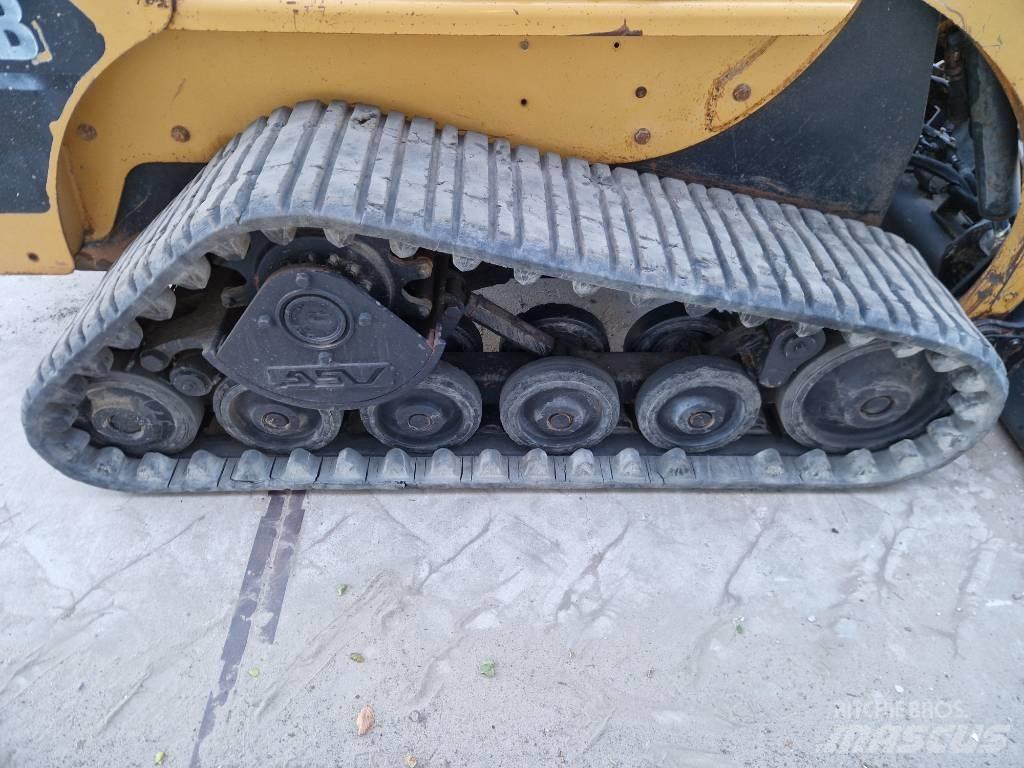CAT 247 B Мини товарачи
