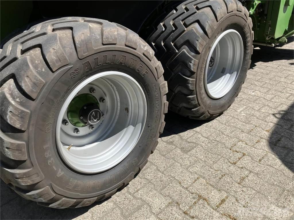 Krone BP 1270 XC Балопреси квадратни
