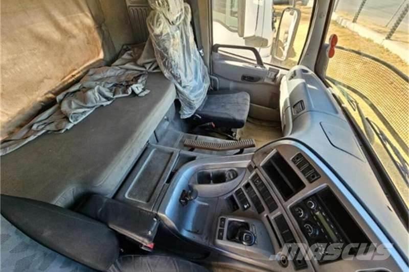 UD TRUCKS QUON Други
