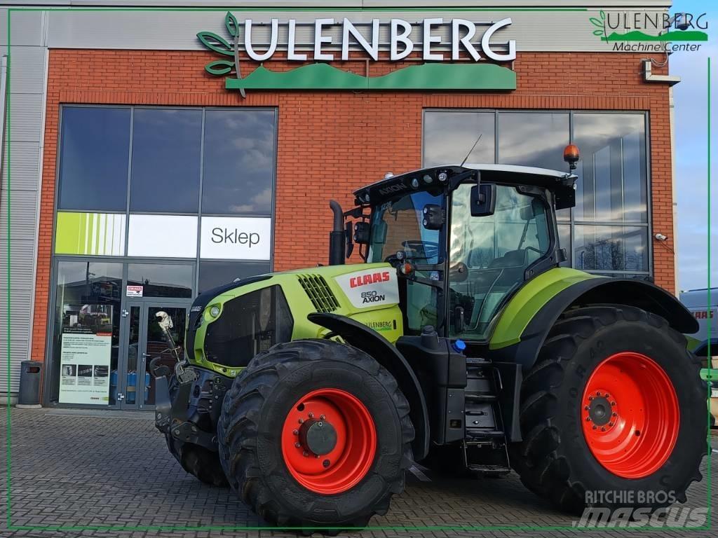 CLAAS Axion 850 Трактори