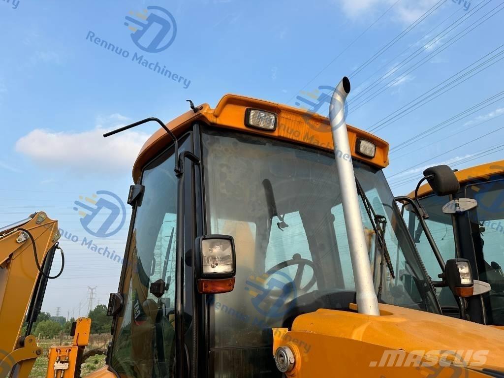 JCB 4 CX Товарач със заден ексватор