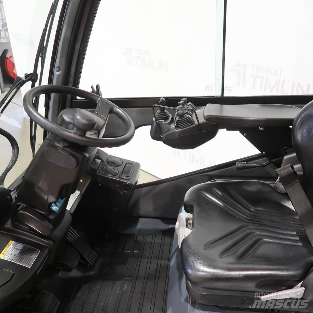 Toyota 02-8FGF18 Камиони с АГУ