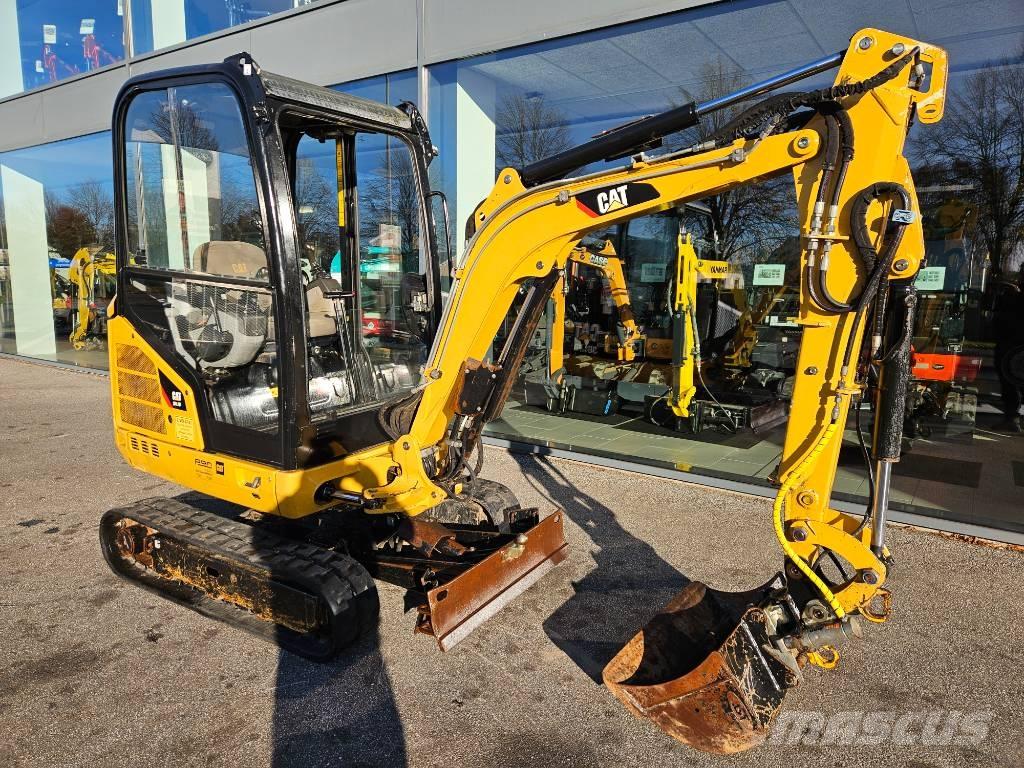 CAT 301.7 D Мини екскаватори < 7 т