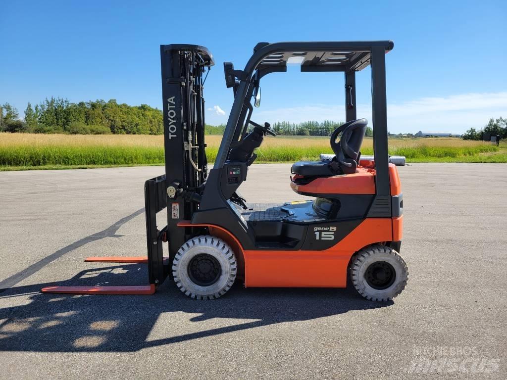 Toyota 8 FB 15 Електрически вилични кари-повдигачи