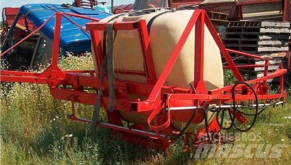 Hardi 1000 Прикачни пръскачки
