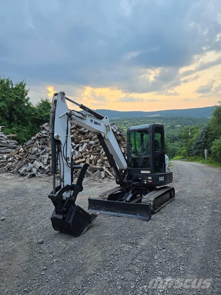 Bobcat E42 Мини екскаватори < 7 т