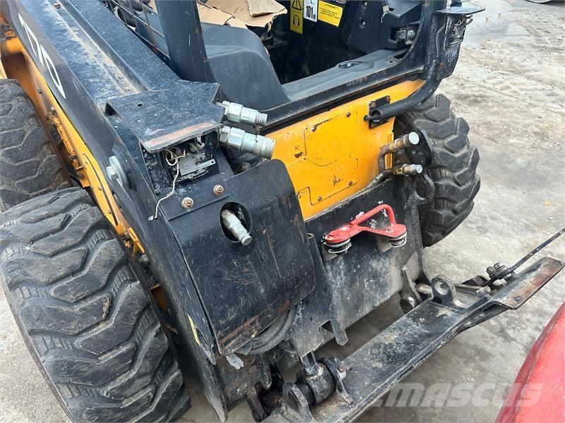 JCB 170HF Мини товарачи
