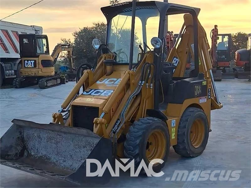 JCB 1CX Товарач със заден ексватор